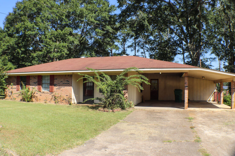 Adams Realty Kosciusko