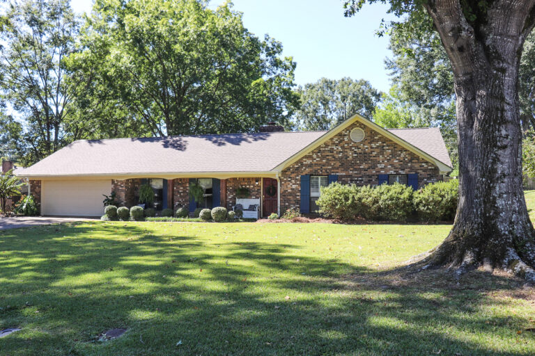 Adams Realty Kosciusko